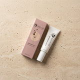 MOOD Neverending Youth Retinol-Nachtpflege, 50-ml-Tube mit Faltschachtel auf Travertin